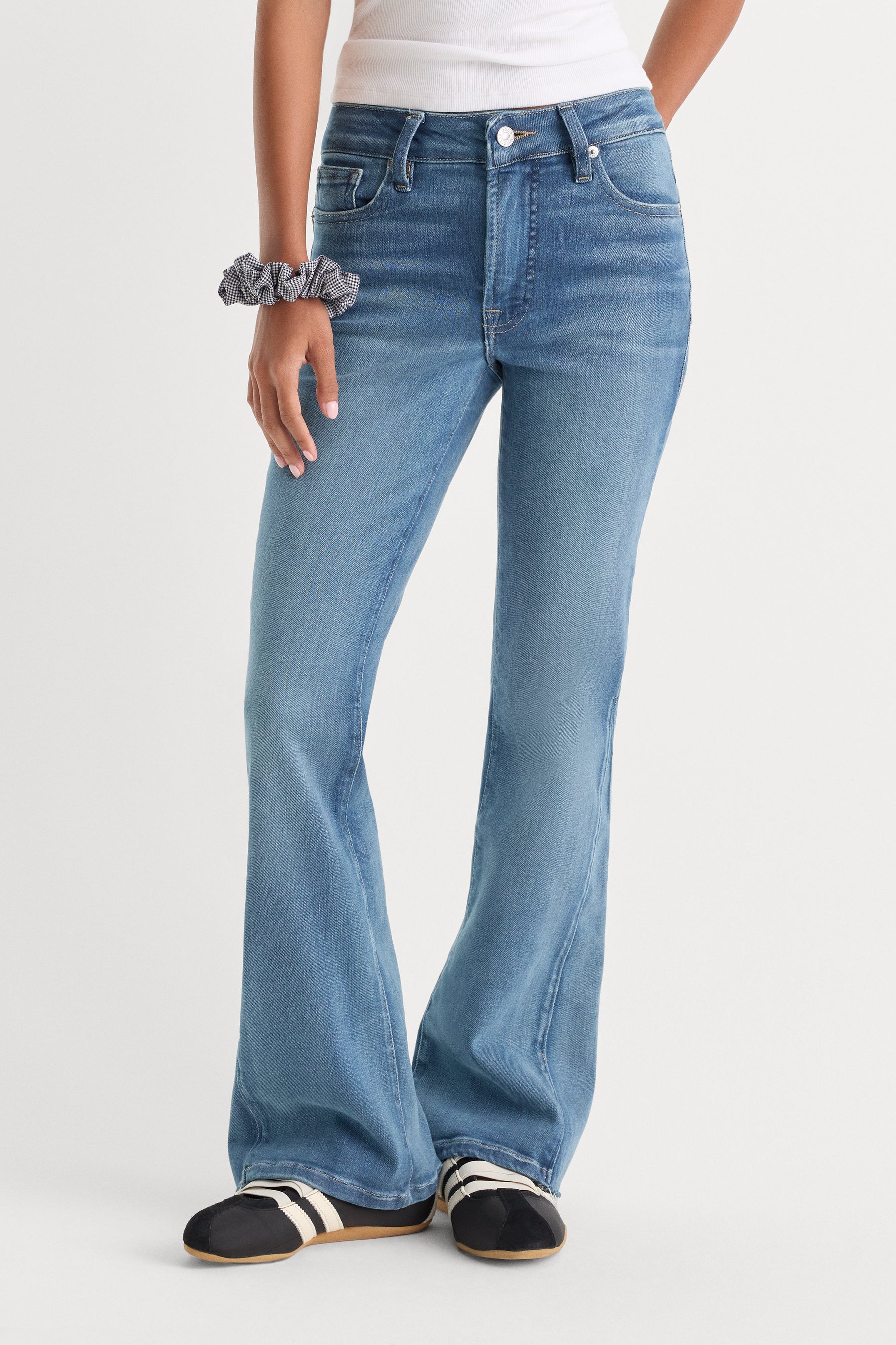 SOFT TECH GOOD PETITE BOOTCUT JEANS